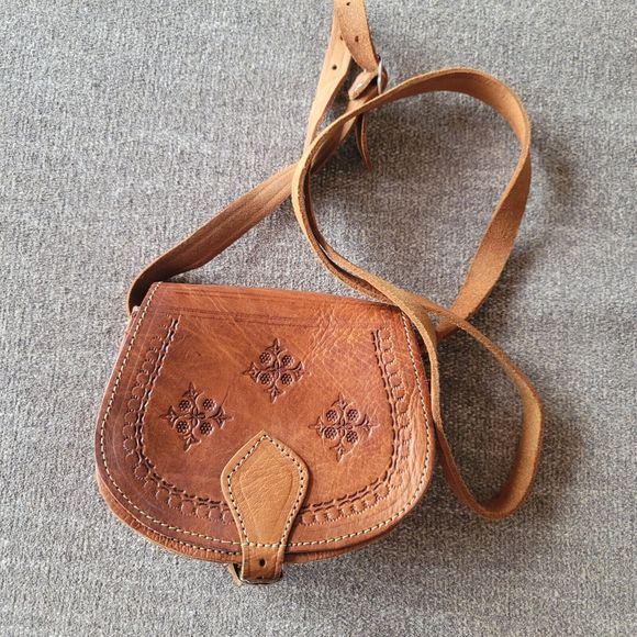 Handmade Leather Tooled Crossbody Bag Small Purse Hippie Boho Adjustable Strap - Picture 1 of 12